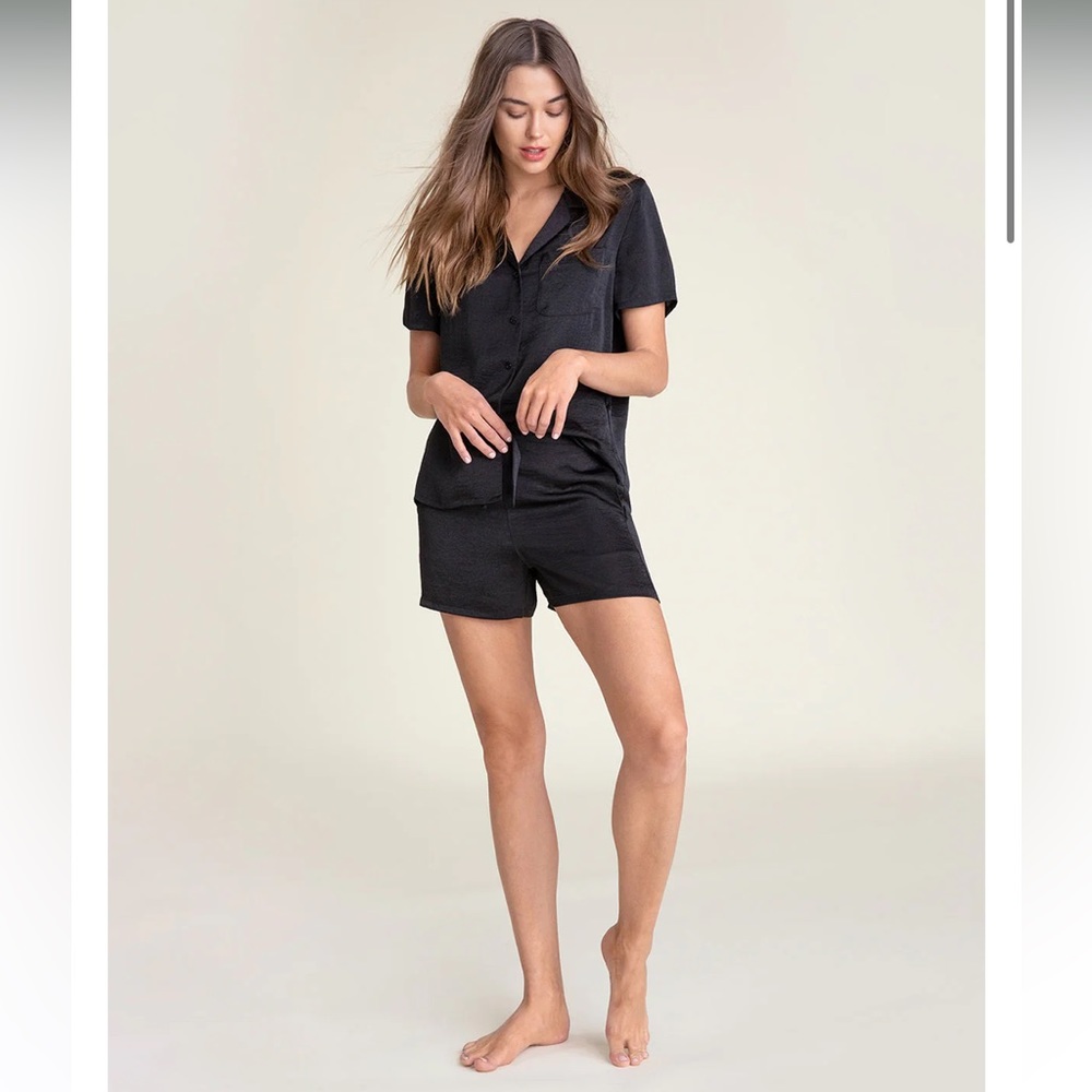 Barefoot Dreams Black Short-Sleeve Pajama TOP only